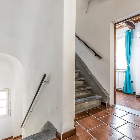 Apartman Hostly-maison L'arancio-large House Near The Tower