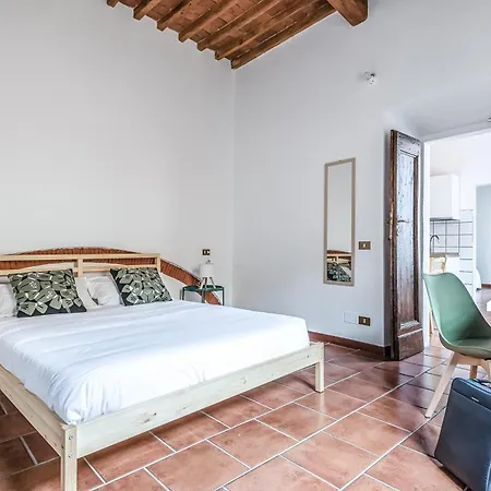 Apartmán Hostly-maison L'arancio-large House Near The Tower