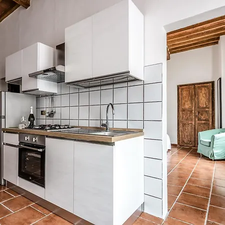 Hostly-maison L'arancio-large House Near The Tower *