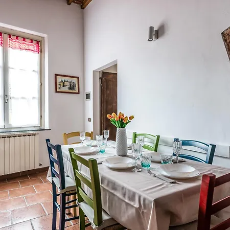 Hostly-maison L'arancio-large House Near The Tower *