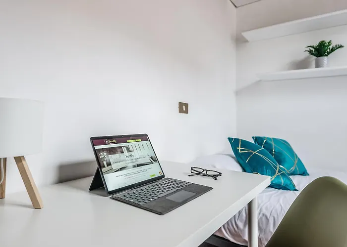 Apartment Hostly-maison L'arancio-large House Near The Tower