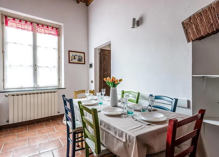 Hostly-maison L'arancio-large House Near The Tower *