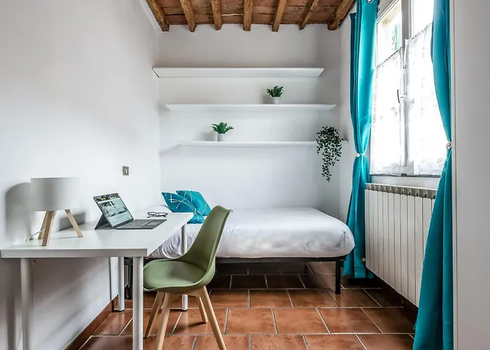 Apartment Hostly-maison L'arancio-large House Near The Tower